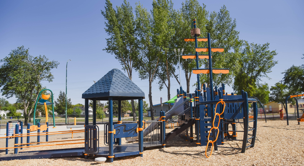 New Midtown Community Centre Spray and Play Park